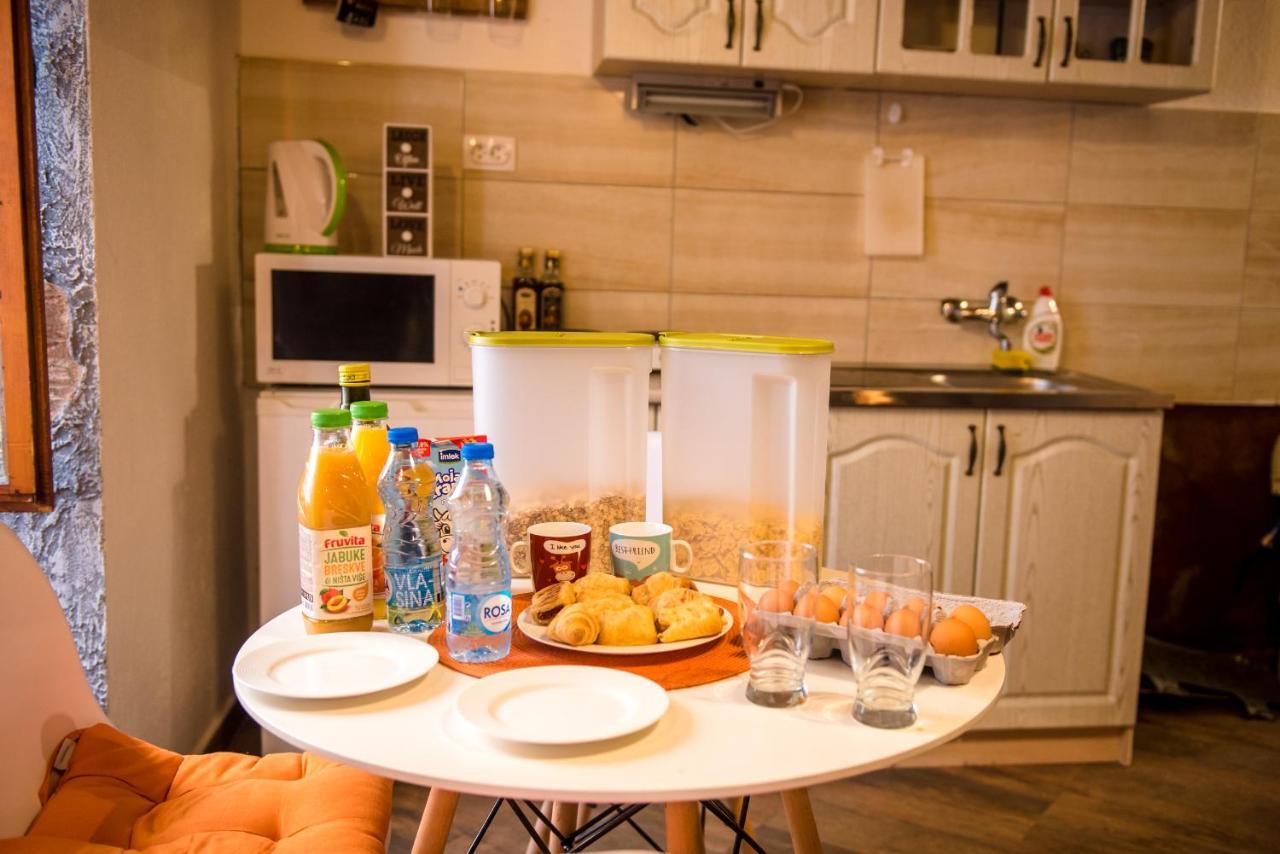 Lovely Studio In Kotor Apartment Bagian luar foto