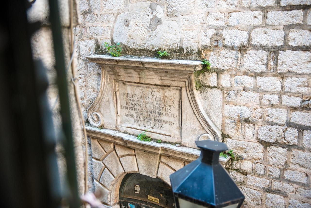 Lovely Studio In Kotor Apartment Bagian luar foto